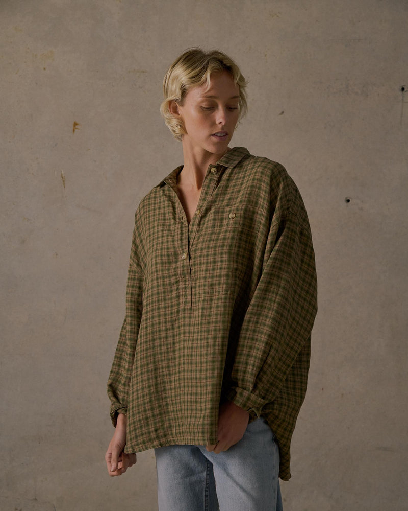 Patio Check Pullover