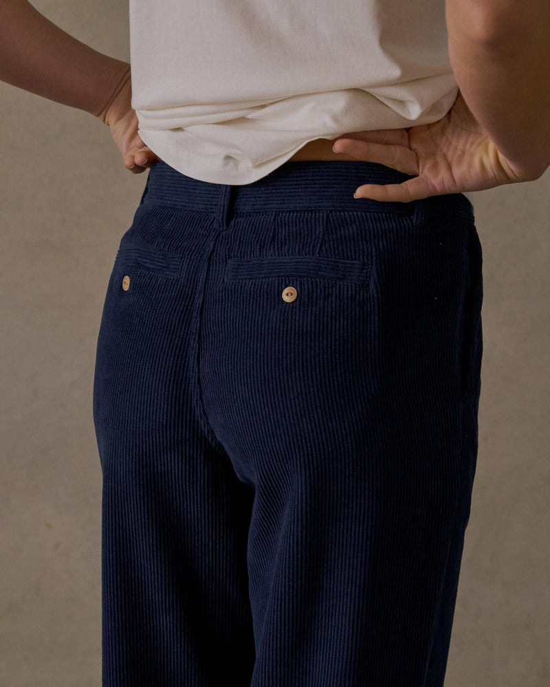 Classic Cord Pants (Womens)