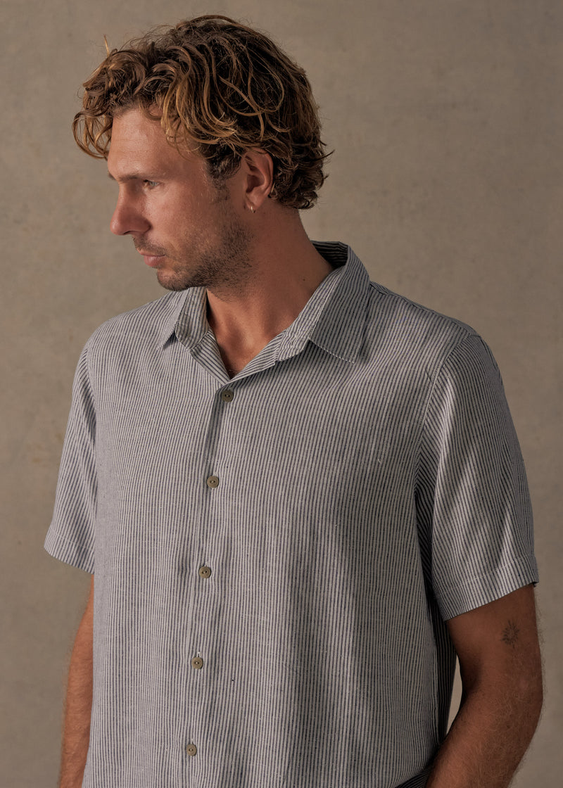 Pinline Button Up