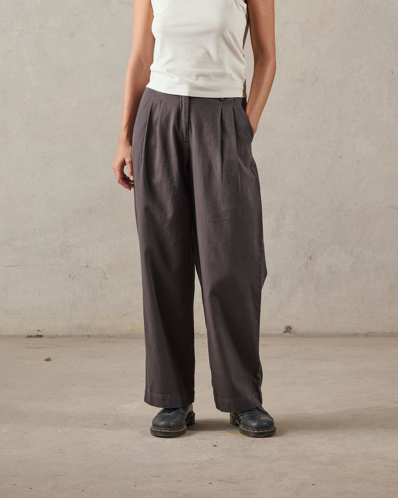 Double Pleated Twill Pants