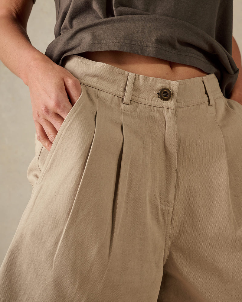 Double Pleated Twill Shorts